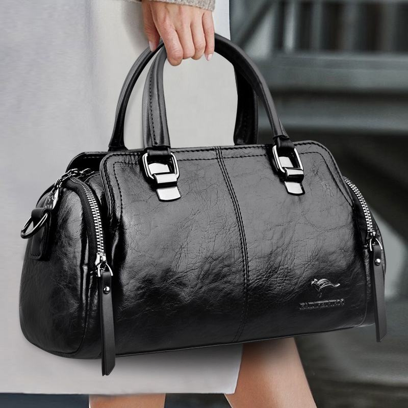 Black soft zippered duffel bag · BG-MS-2119055745