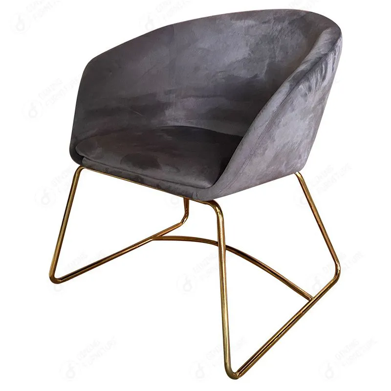 Curved upholstered lounge chair on sled base DS-06 · XH-078