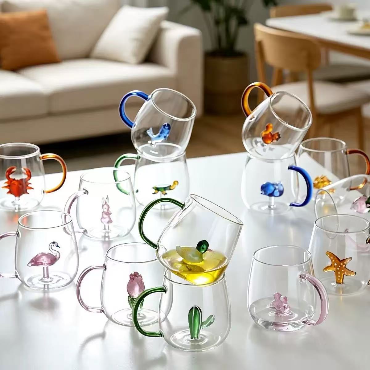 Glass mug with internal figurine · HJ-075
