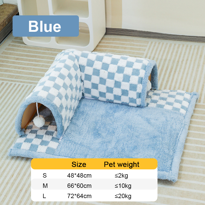 Padded pet mat with side tunnel · NH-038