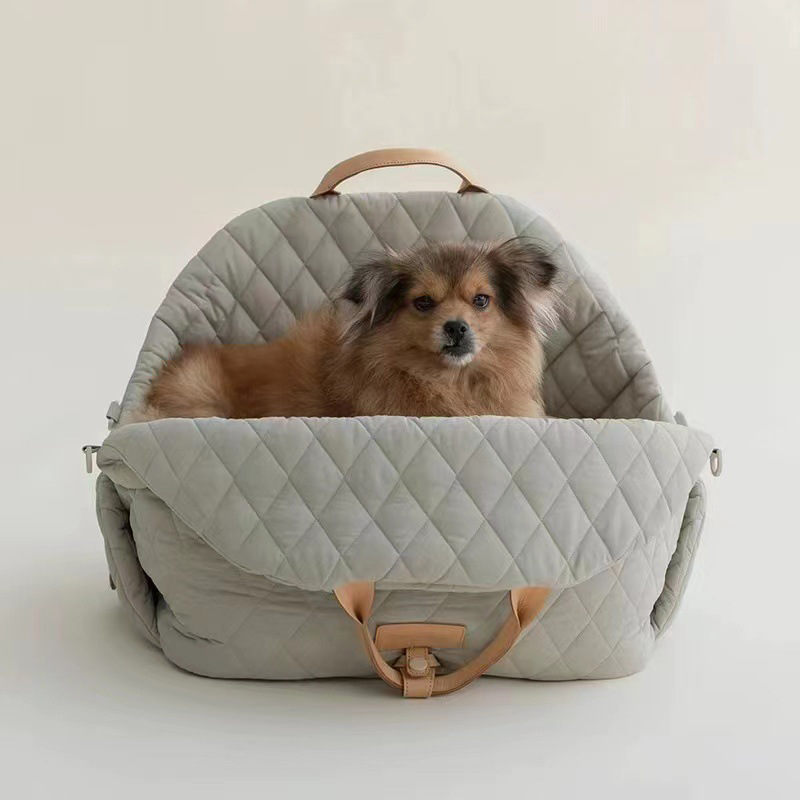 Pet carrying seat with folding arched hood · NH-027