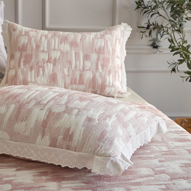 Jacquard pillowcase with wide flange · GY-046