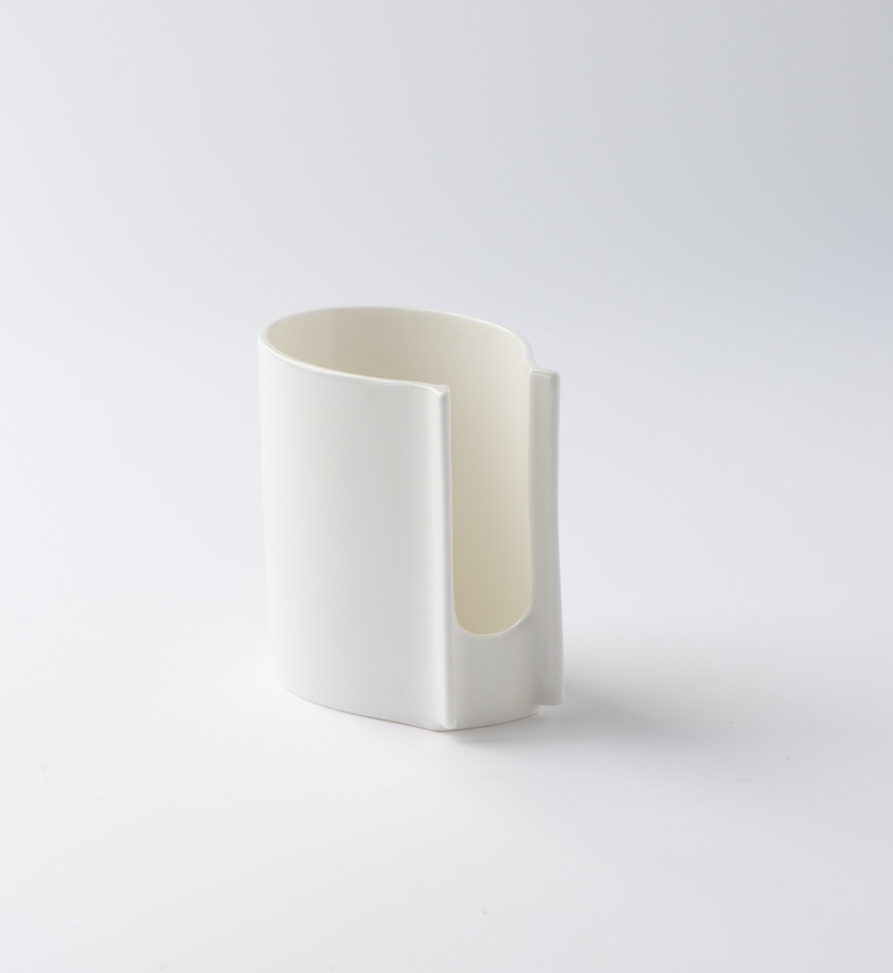 Open-front porcelain spoon holder · TS-096