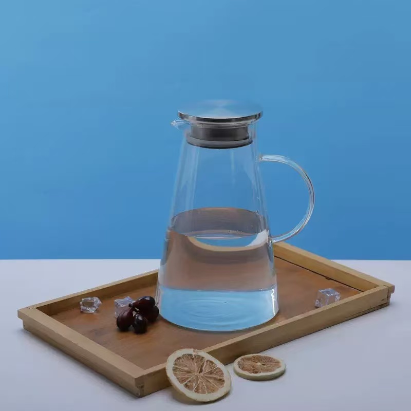 Wide-base tapered glass water pitcher · HJ-035