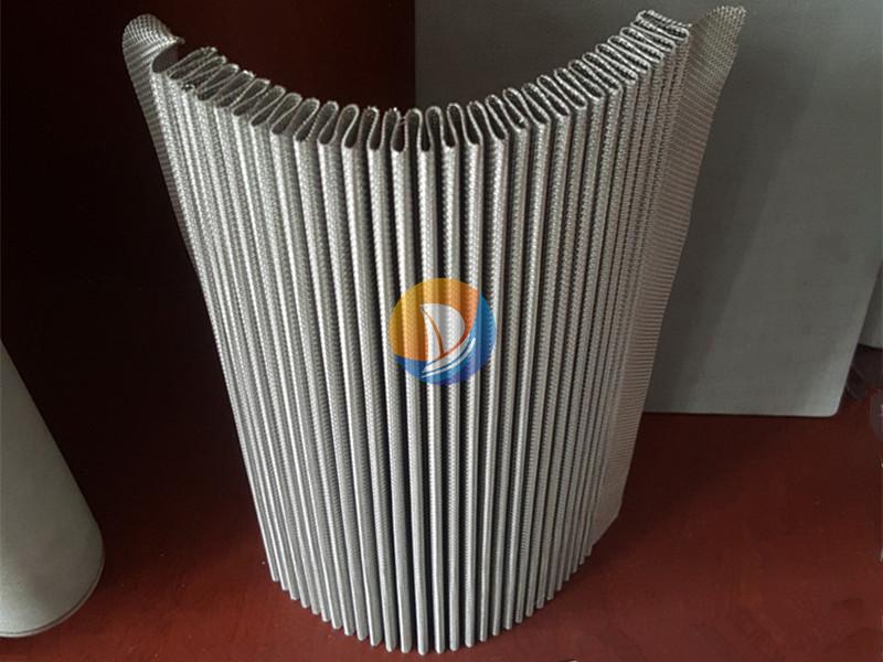 Pleated metal mesh panel · AP-038