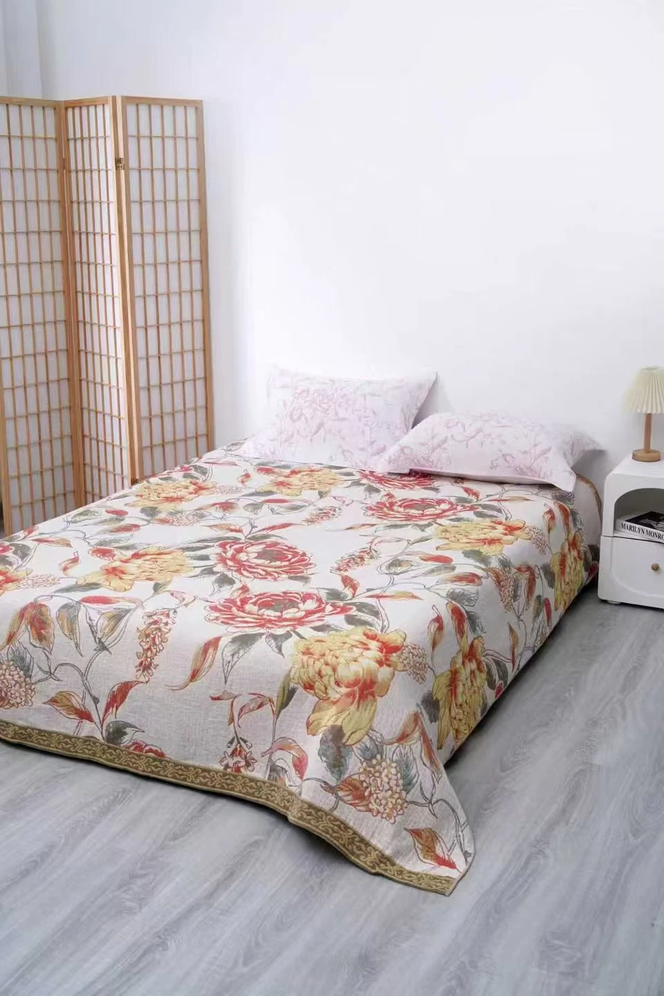 Floral jacquard cotton coverlet · GY-028
