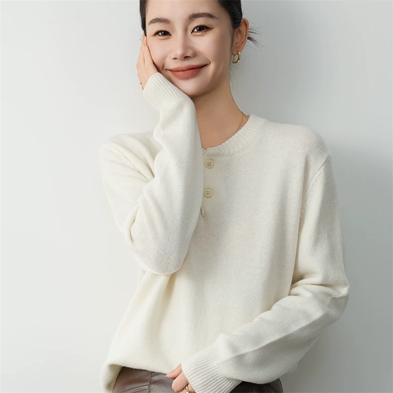 Knit pullover with small stand collar and half-button placket · QH-053