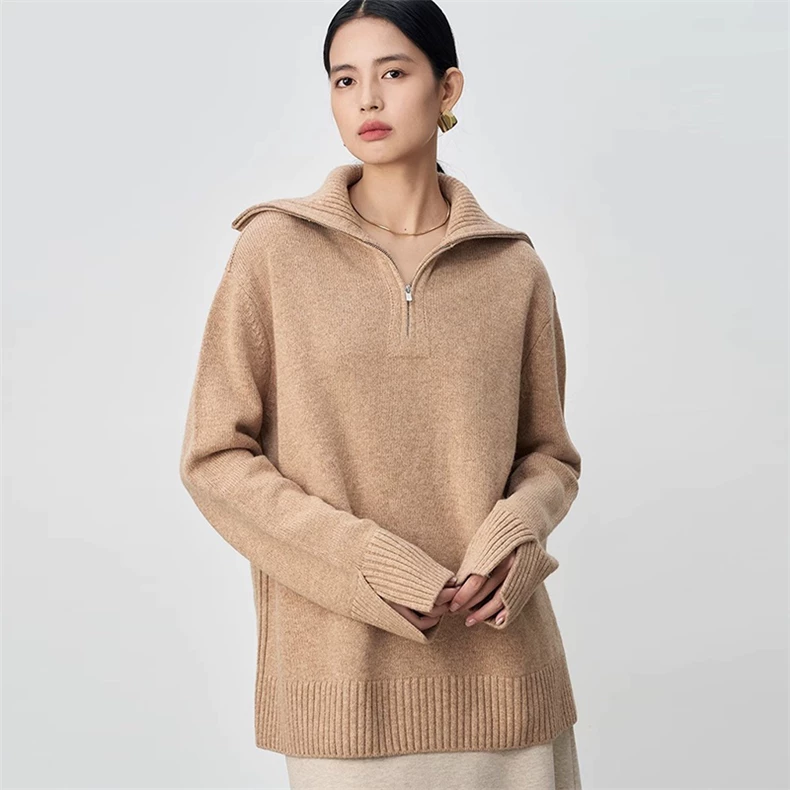 Rib-knit pullover with broad collar and half zip · QH-051