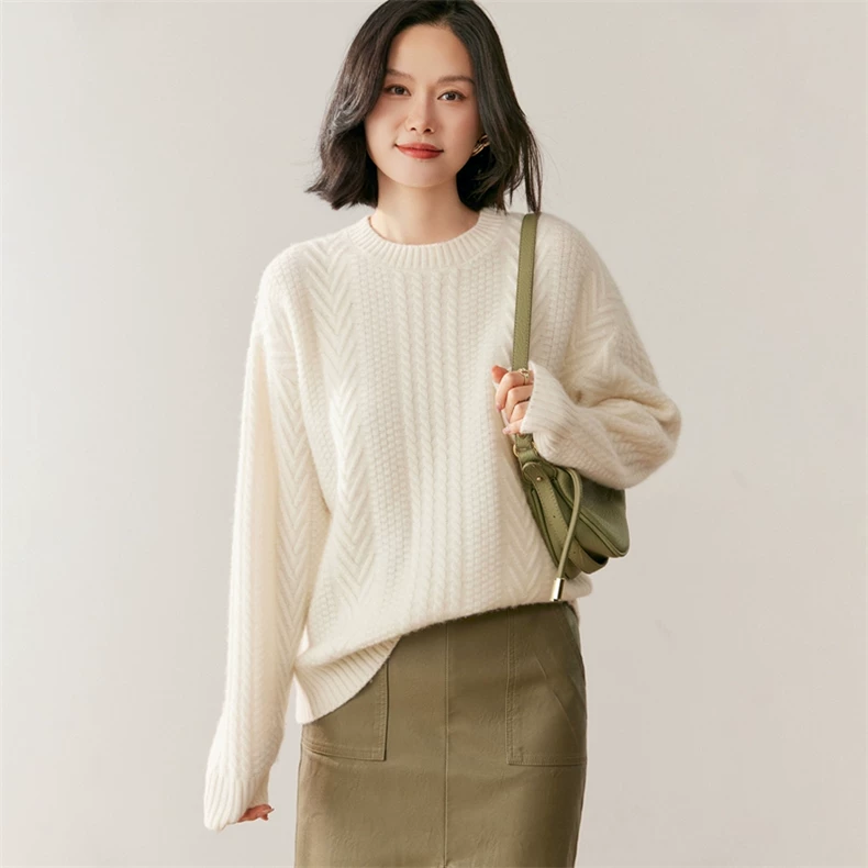 Dropped-shoulder pullover with rib and cable sections · QH-048