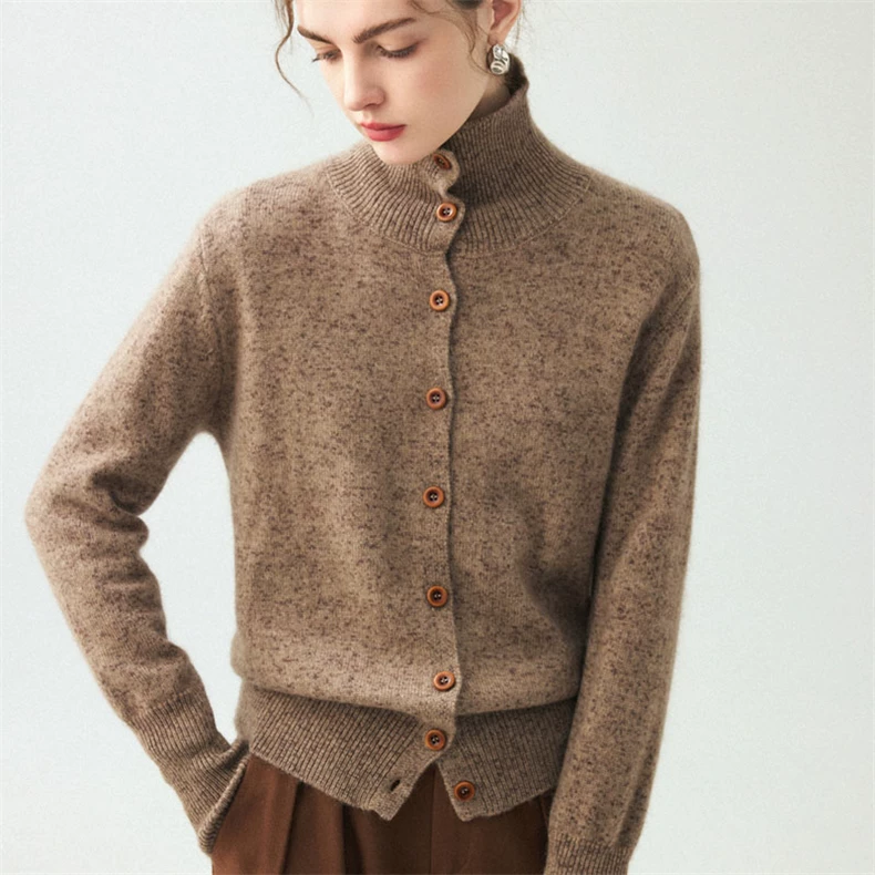 Stand-collar button cardigan with marled appearance · QH-068