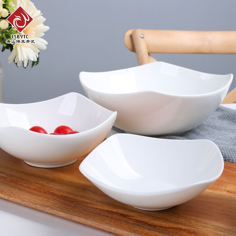 Square porcelain bowl with raised corners · TS-024