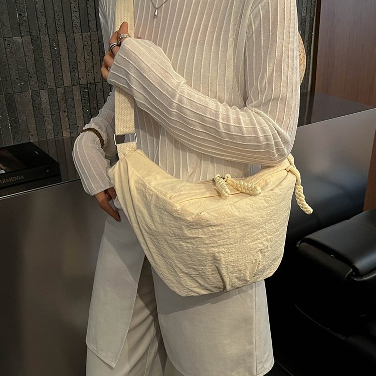 Crinkled crescent crossbody bag · BG-021