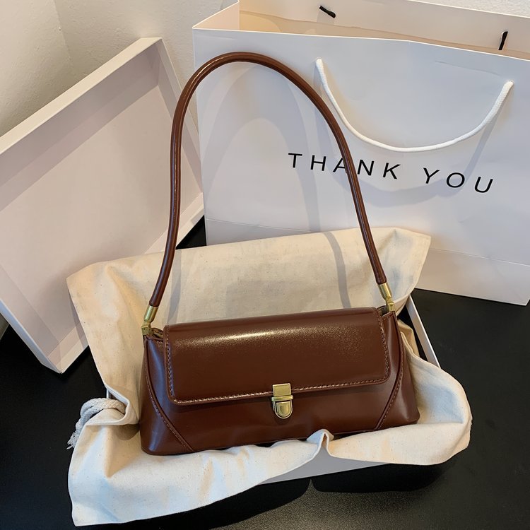 Elongated box-flap shoulder bag · BG-053