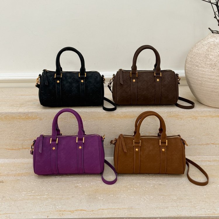 Top-handle handbag with raised vertical panels · BG-061