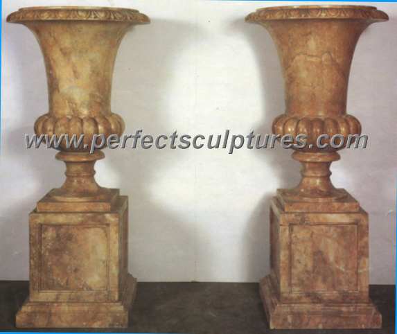 Simple standing garden planter · QFP160